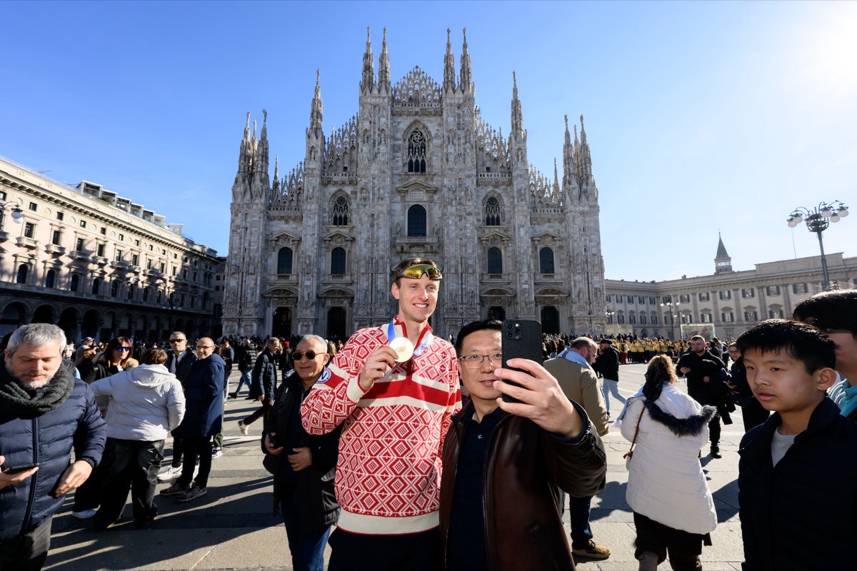 Norsk utøver med OL-gull foran Duomo i Milano